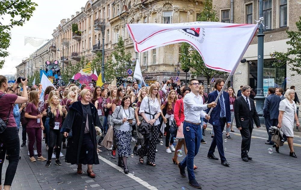 VU rugsėjo pirmosios eisena Vilniuje